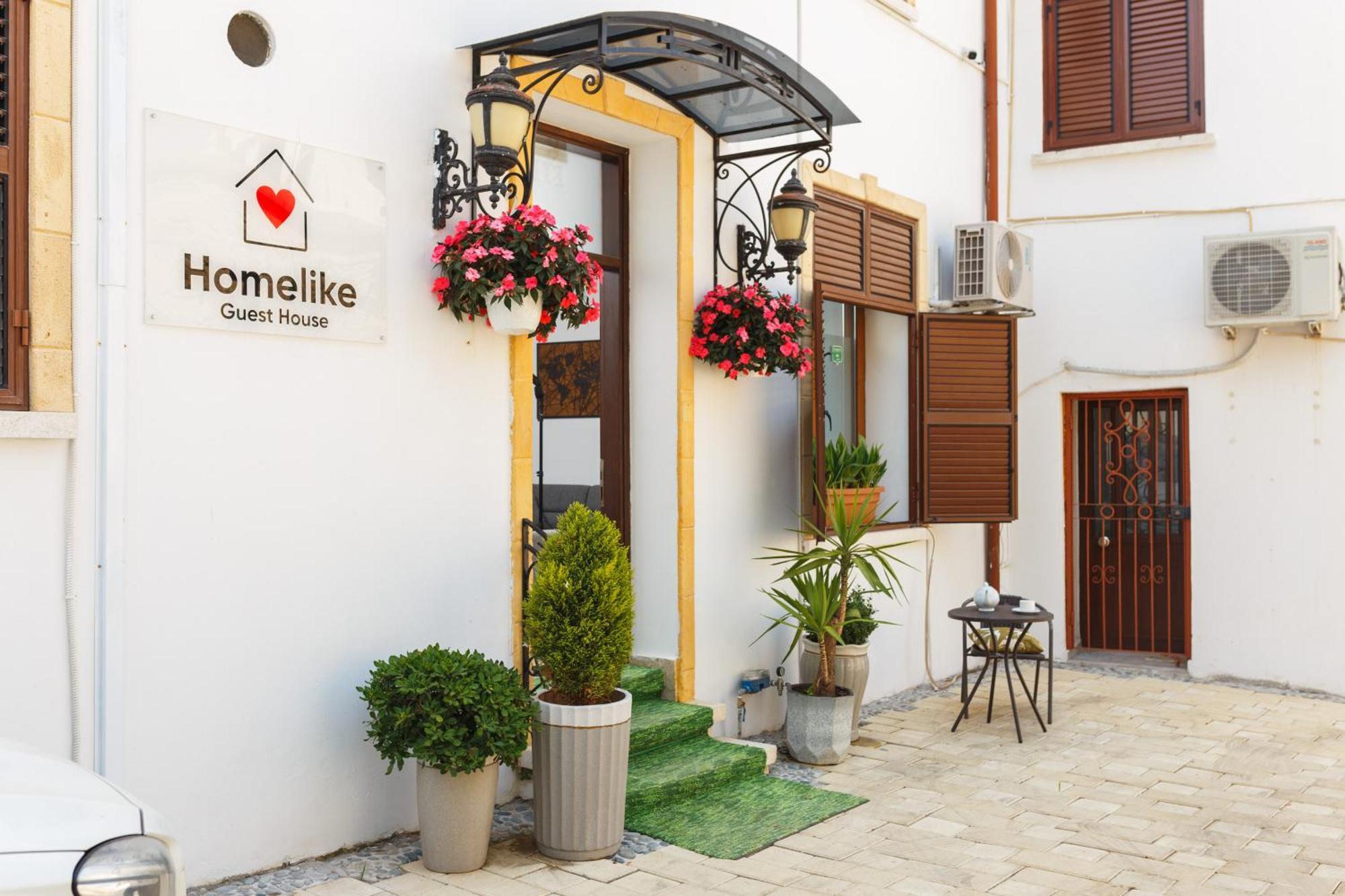Homelike Guest House 凯里尼亚 外观 照片